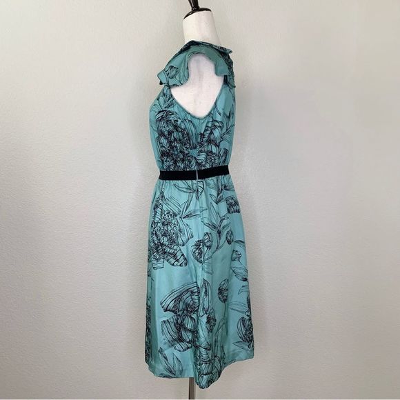 Elegant Floral Blue Dress - Picture 4 of 10